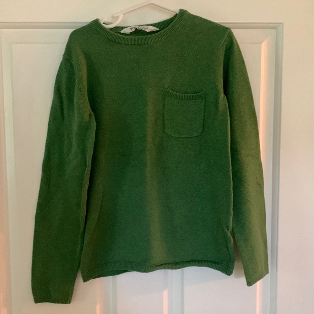 H&M green sweater for boys size 6-8